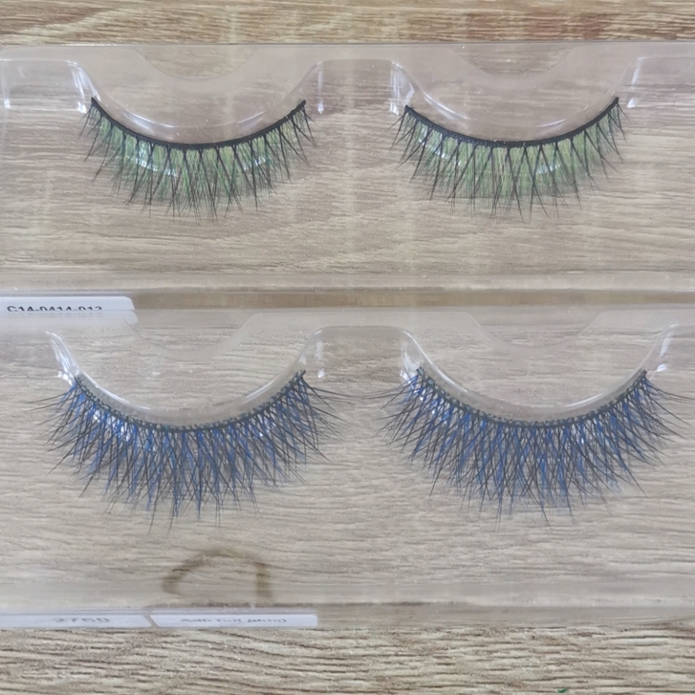 Benefit false lashes 2 pairs